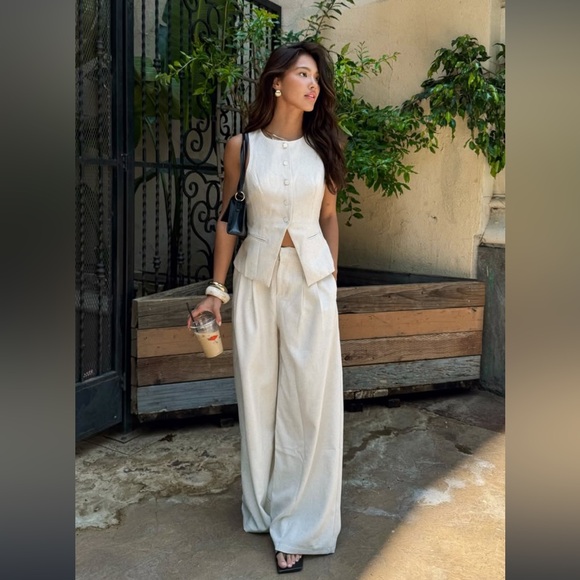 Stitch & Feather Button Down Vest 🕊️ - Picture 2 of 6